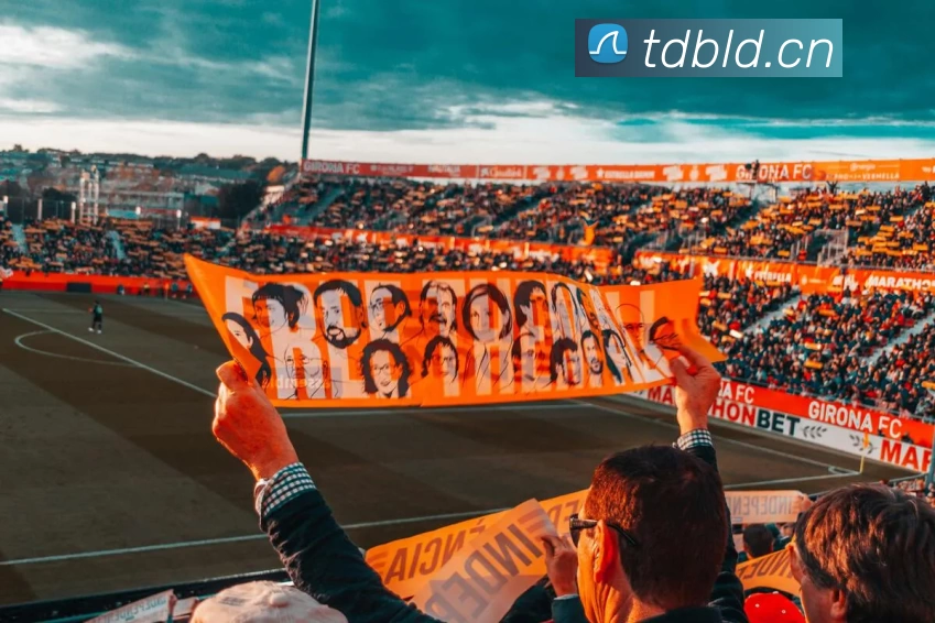 九游老哥j9俱乐部官网 - 老哥吧!老哥交流社区APP 封面图